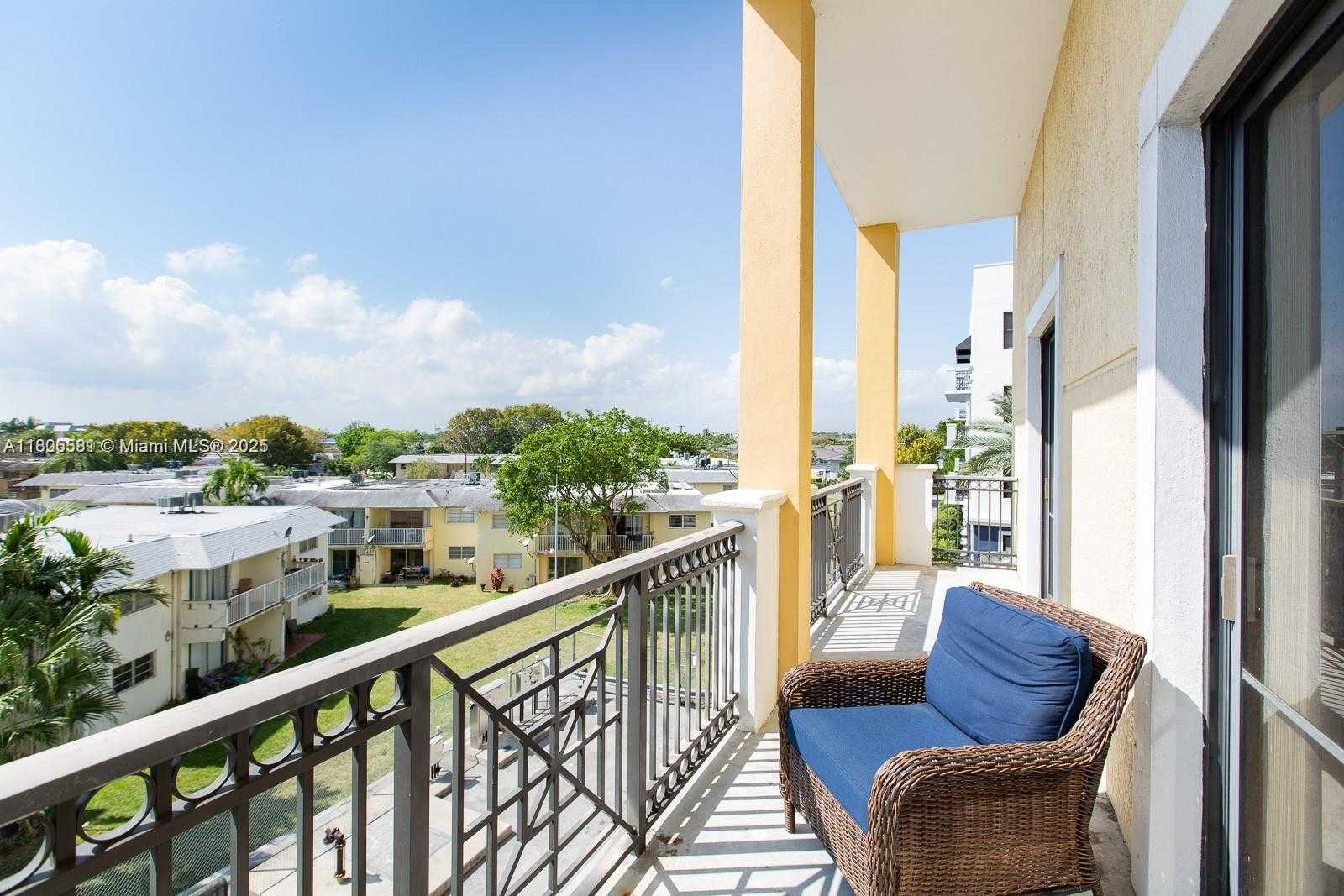 Small Image of 8395 SOUTH WEST 73RD AVE #312, Miami Number 3