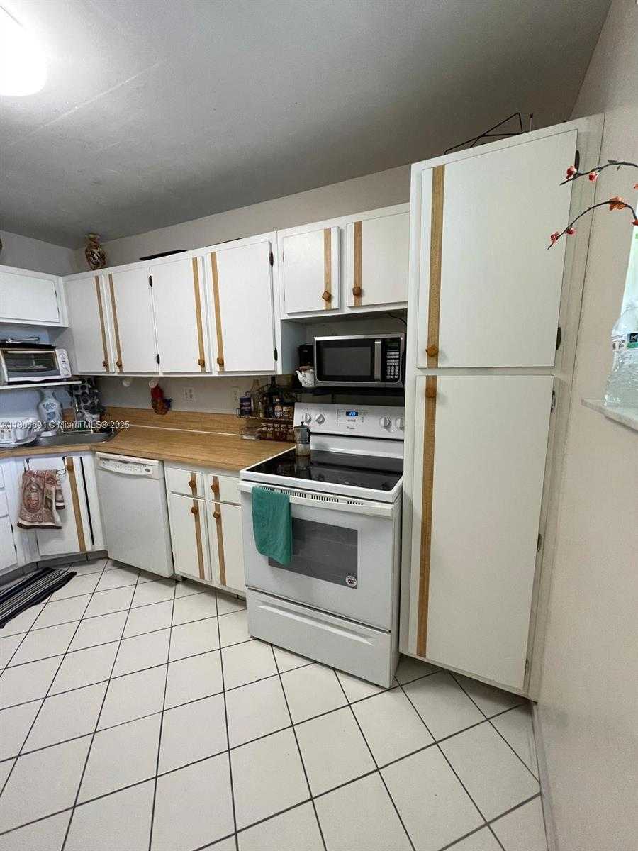 Small Image of 7400 NORTH WEST 17TH ST #209, Plantation Number 10