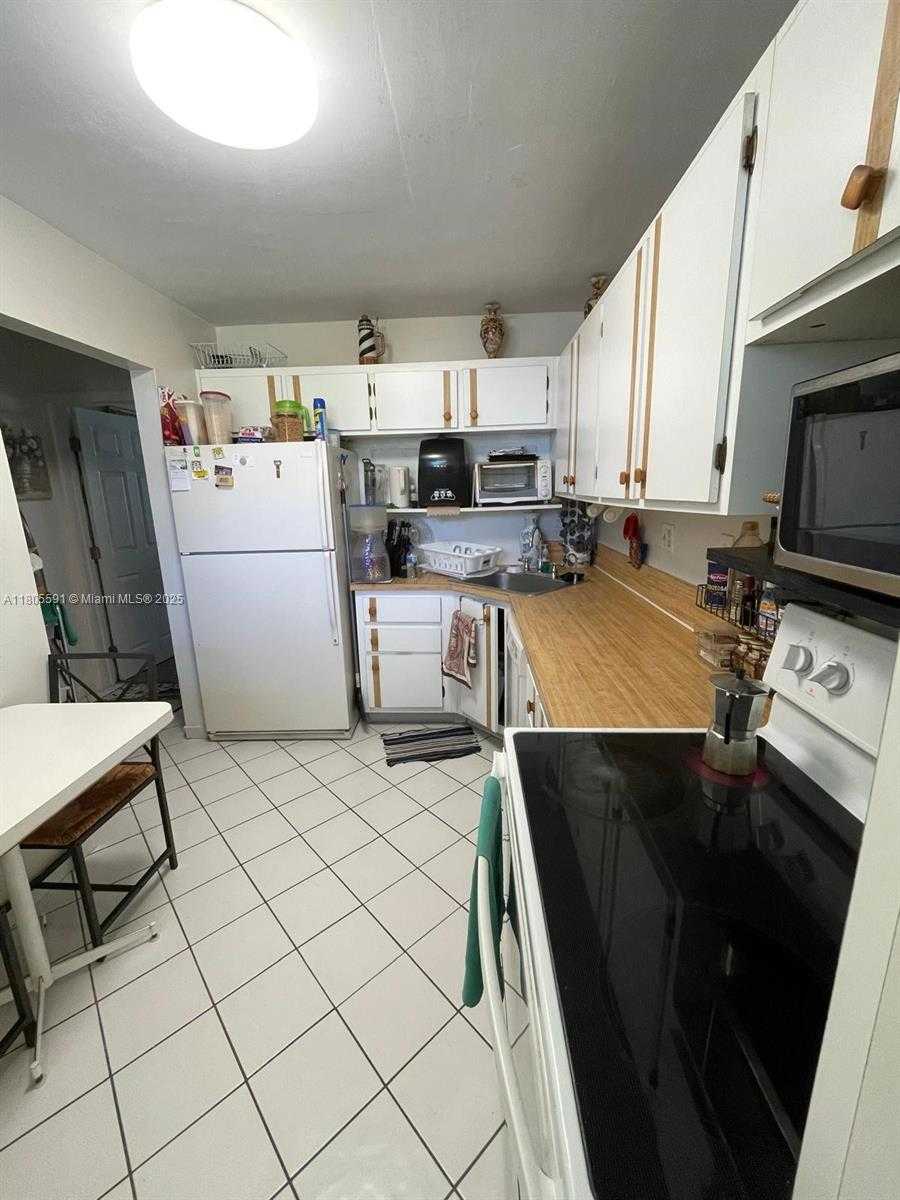 Small Image of 7400 NORTH WEST 17TH ST #209, Plantation Number 11