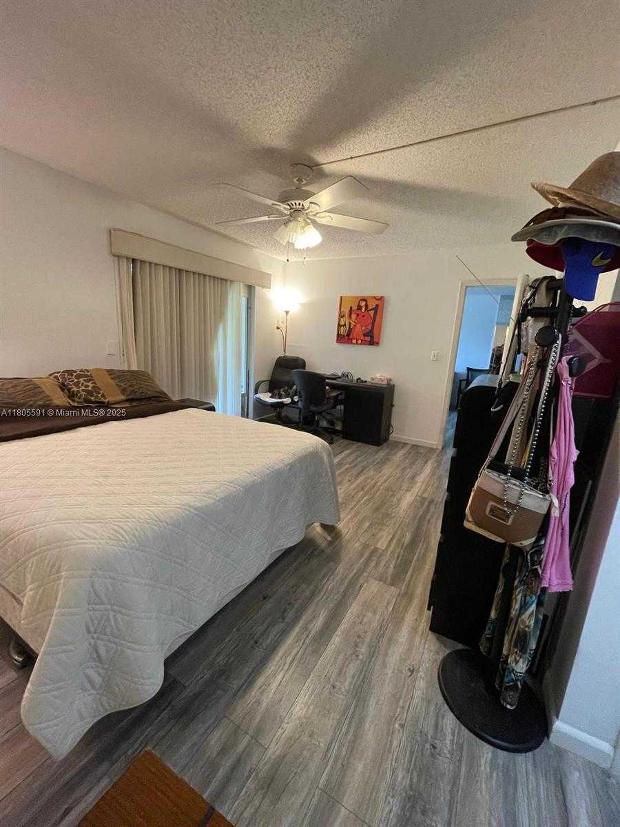 Small Image of 7400 NORTH WEST 17TH ST #209, Plantation Number 25