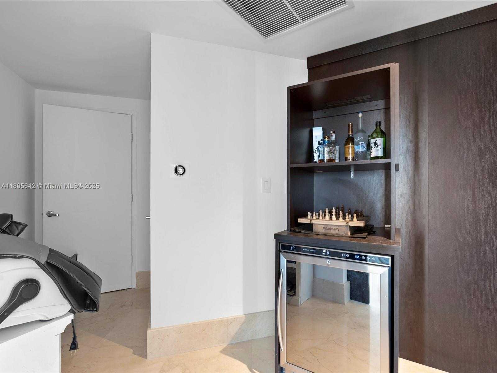 Small Image of 200 SUNNY ISLES BLVD #2-UPH3, Sunny Isles Beach Number 16