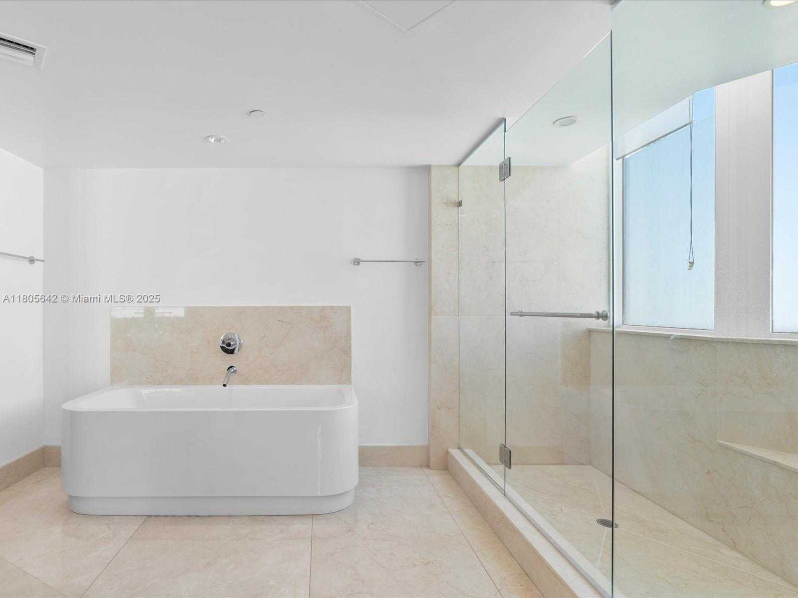 Small Image of 200 SUNNY ISLES BLVD #2-UPH3, Sunny Isles Beach Number 24