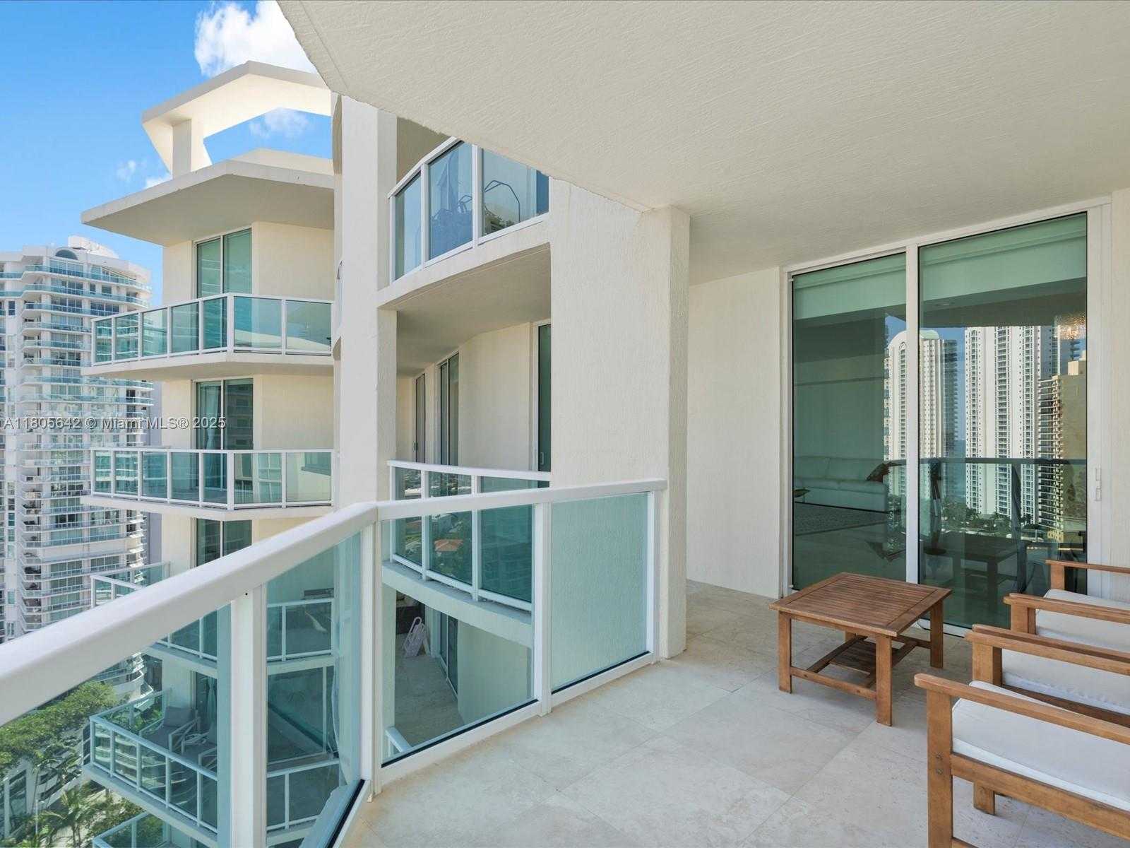 Small Image of 200 SUNNY ISLES BLVD #2-UPH3, Sunny Isles Beach Number 4