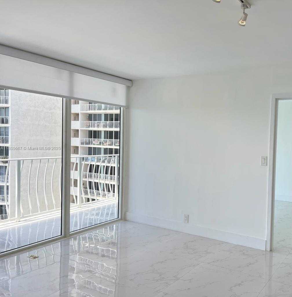 Small Image of 7601 EAST TREASURE DR #1622, North Bay Village Number 21