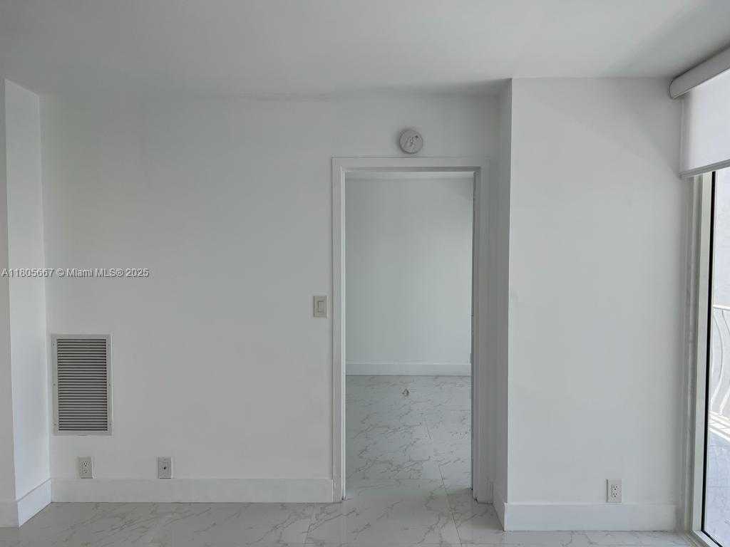 Small Image of 7601 EAST TREASURE DR #1622, North Bay Village Number 32