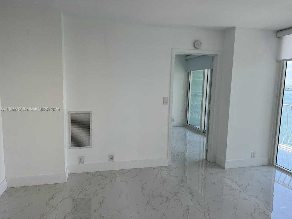 Small Image of 7601 EAST TREASURE DR #1622, North Bay Village Number 33