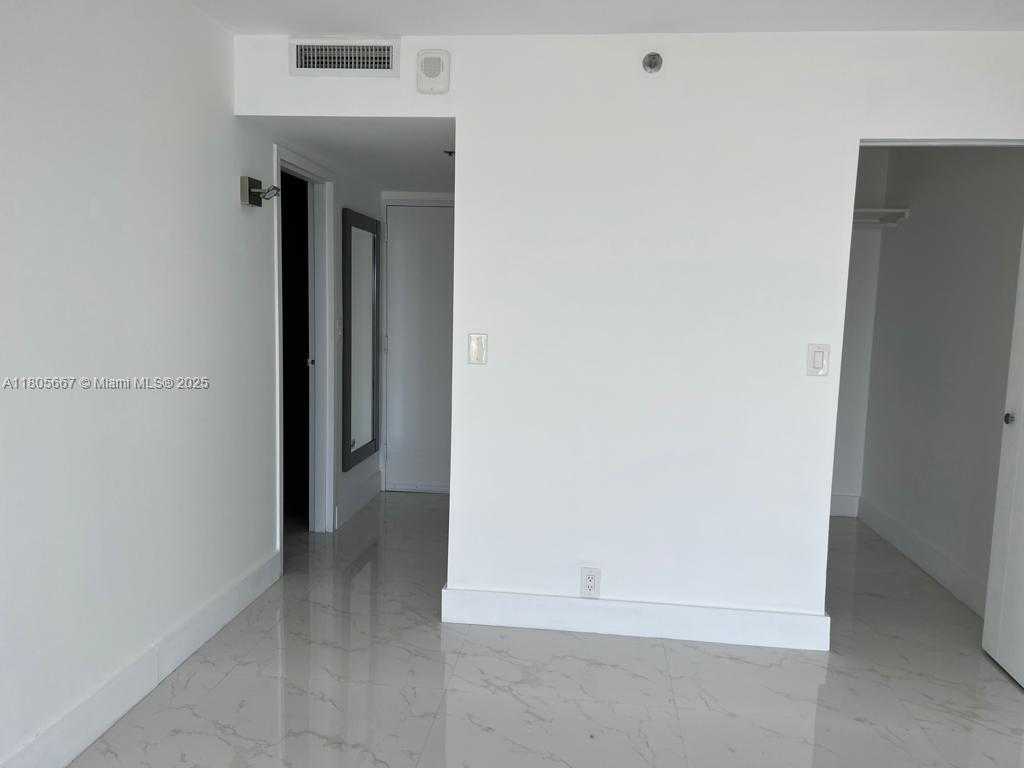 Small Image of 7601 EAST TREASURE DR #1622, North Bay Village Number 37