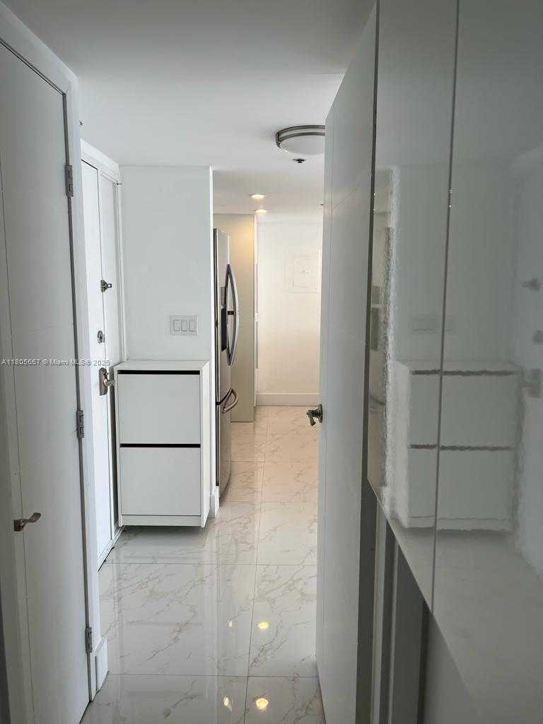 Small Image of 7601 EAST TREASURE DR #1622, North Bay Village Number 42