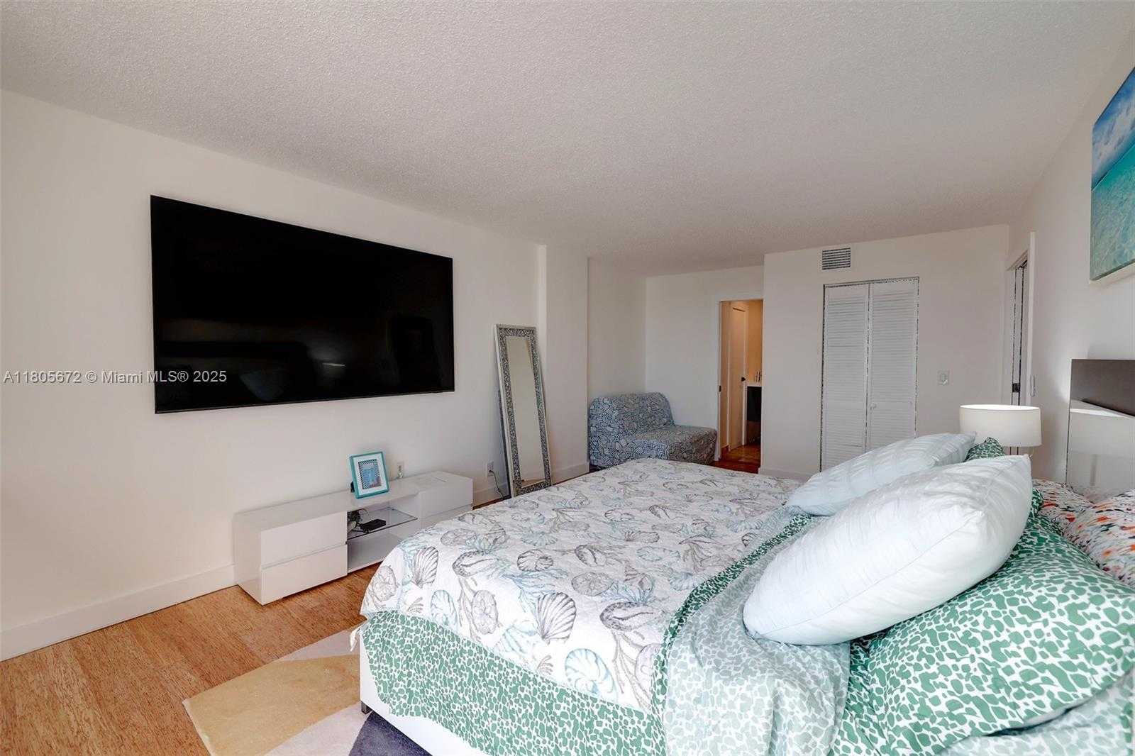 Small Image of 1500 SOUTH OCEAN DR #7J, Hollywood Number 25