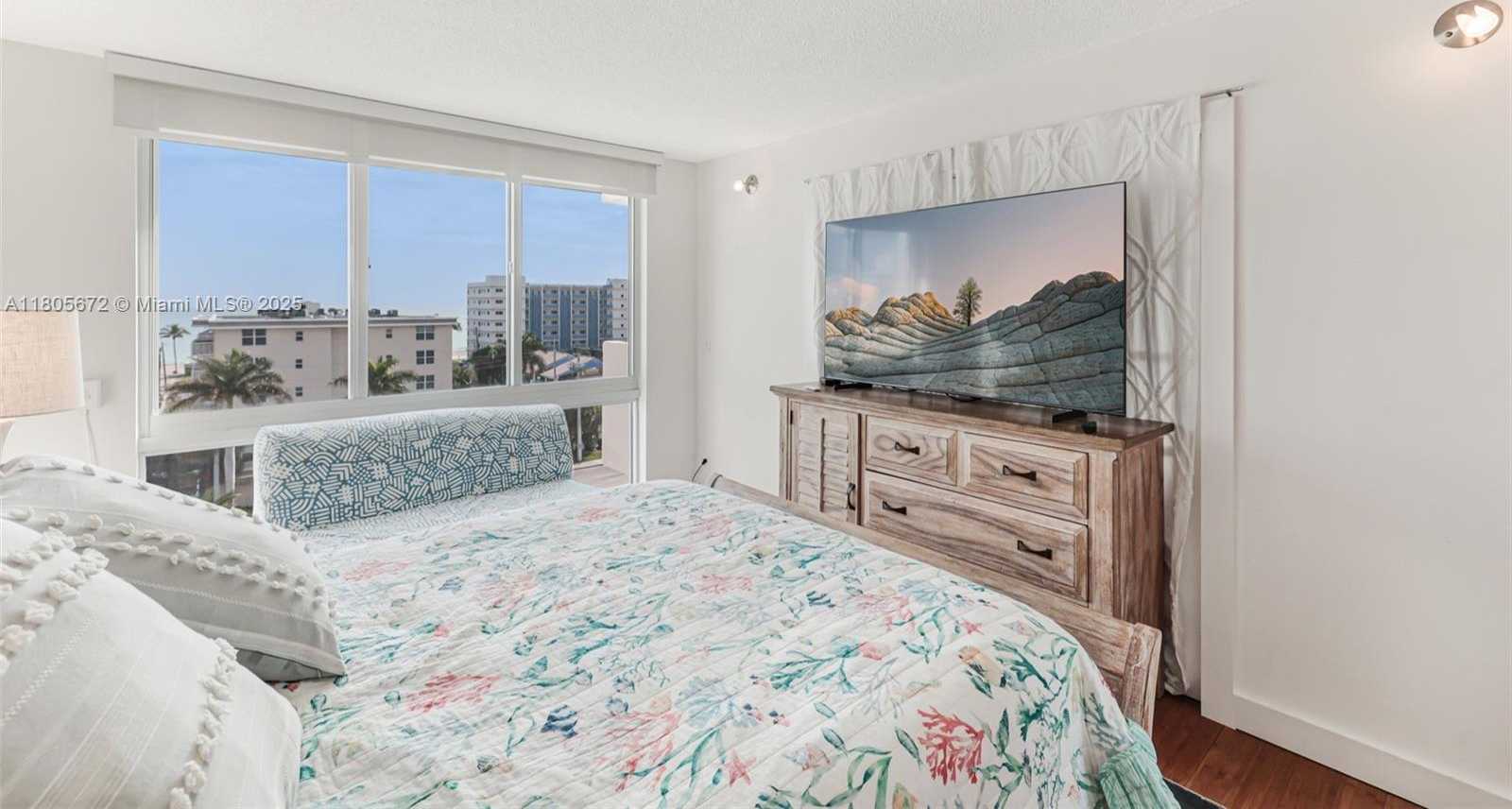 Small Image of 1500 SOUTH OCEAN DR #7J, Hollywood Number 29