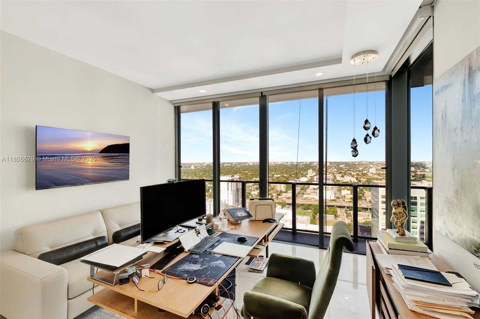 Small Image of 88 SOUTH WEST 7TH ST #3212, Miami Number 12