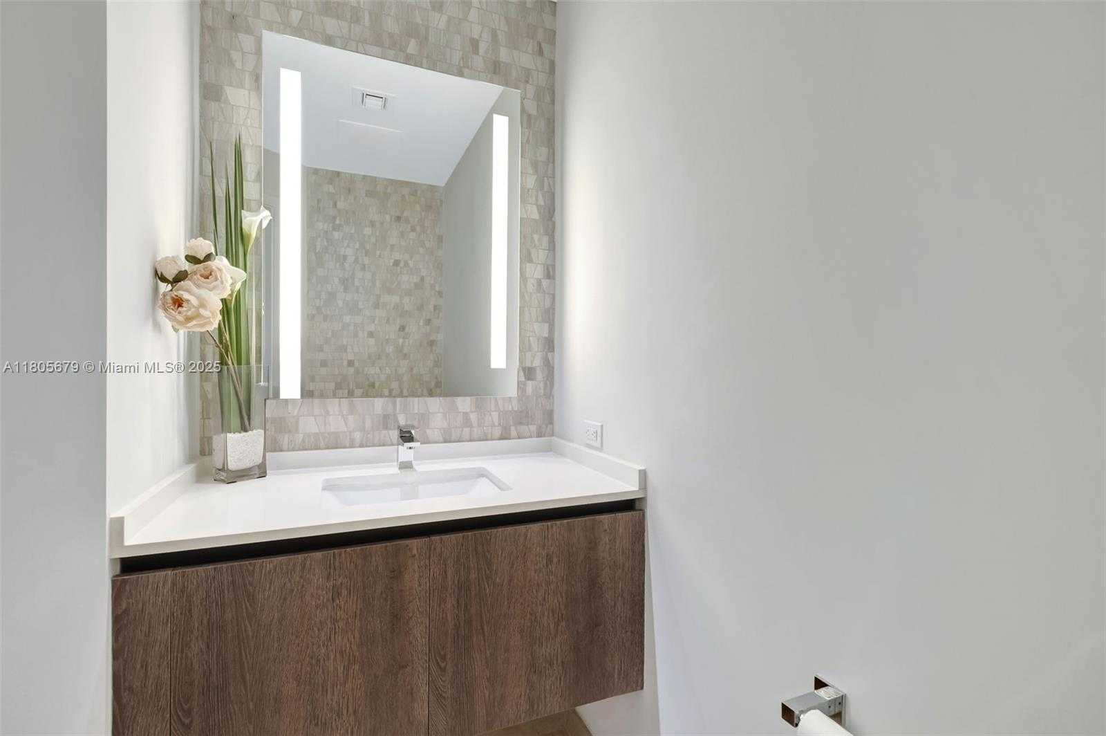 Small Image of 88 SOUTH WEST 7TH ST #3212, Miami Number 14
