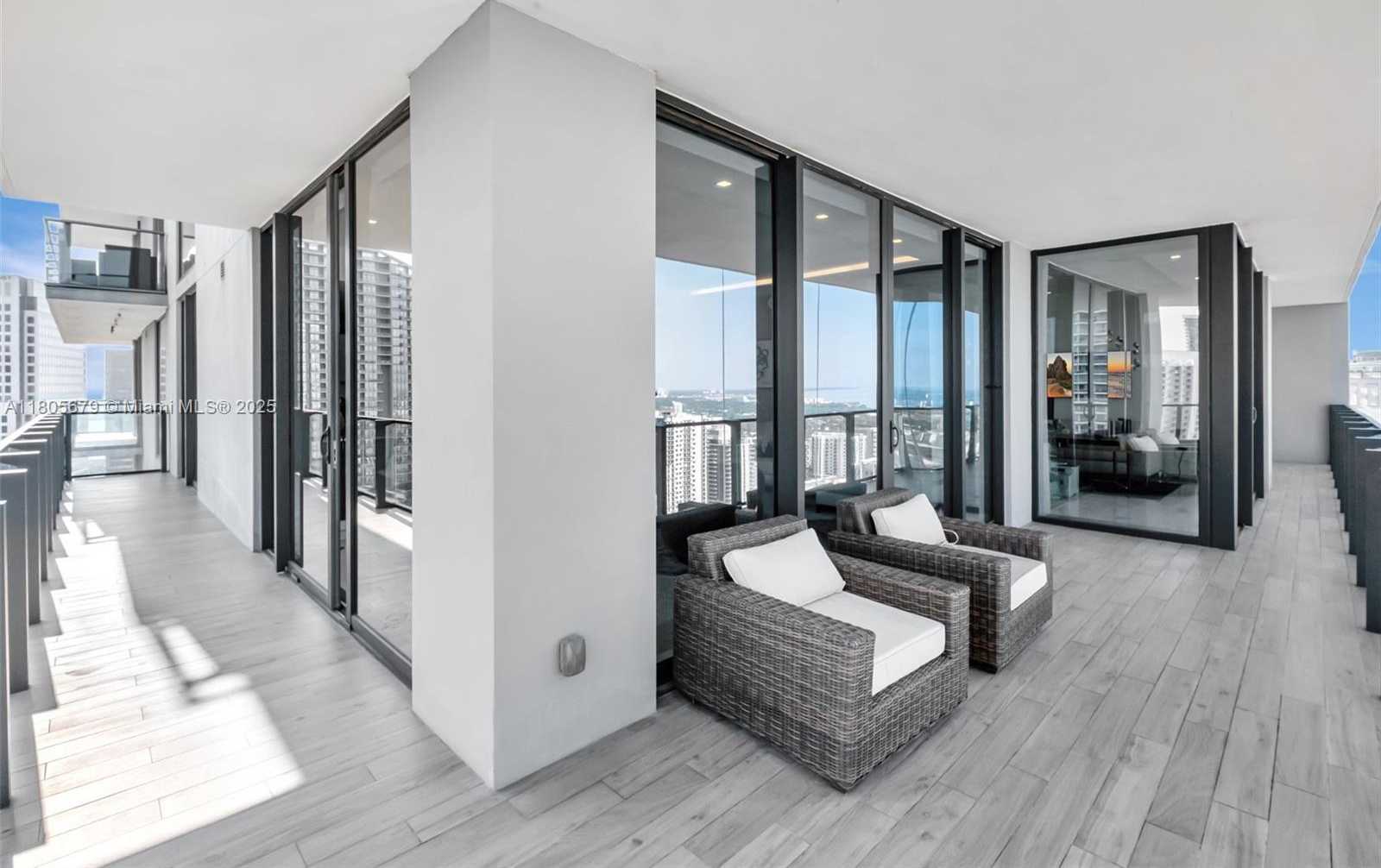 Small Image of 88 SOUTH WEST 7TH ST #3212, Miami Number 19