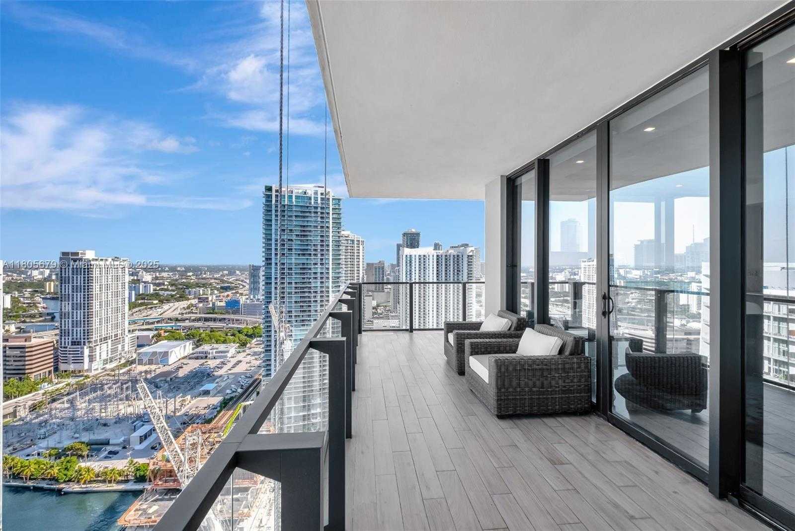 Small Image of 88 SOUTH WEST 7TH ST #3212, Miami Number 23