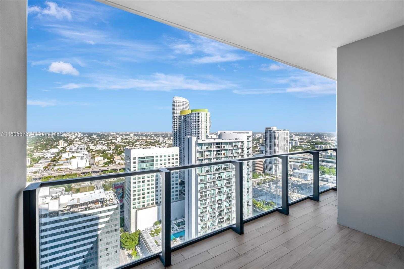 Small Image of 88 SOUTH WEST 7TH ST #3212, Miami Number 24