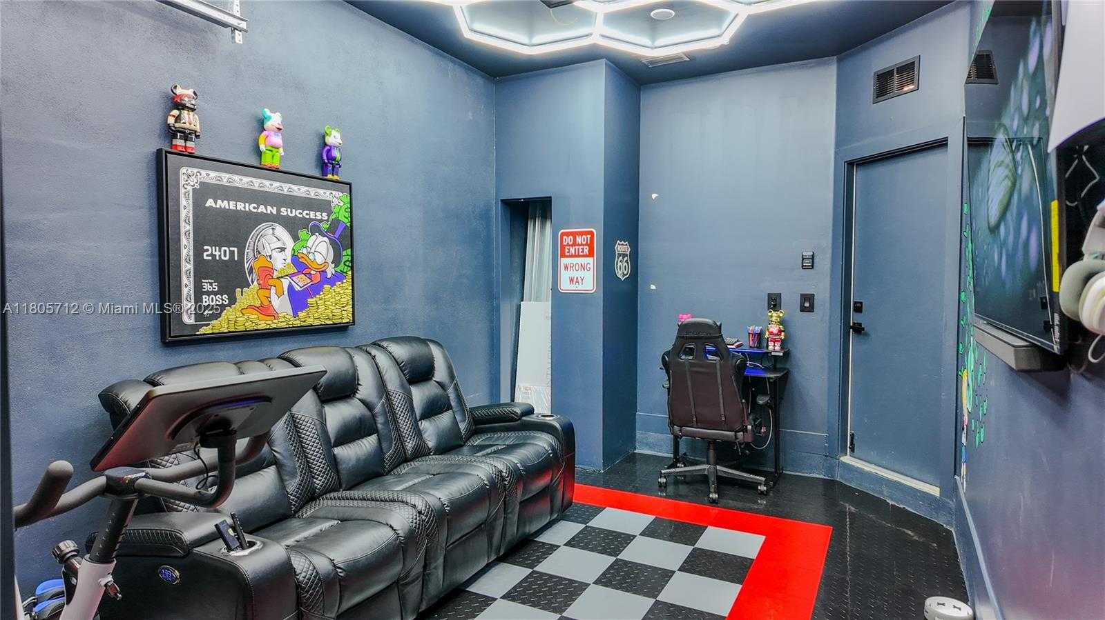 Small Image of 7221 NORTH WEST 103RD PATH, Doral Number 13