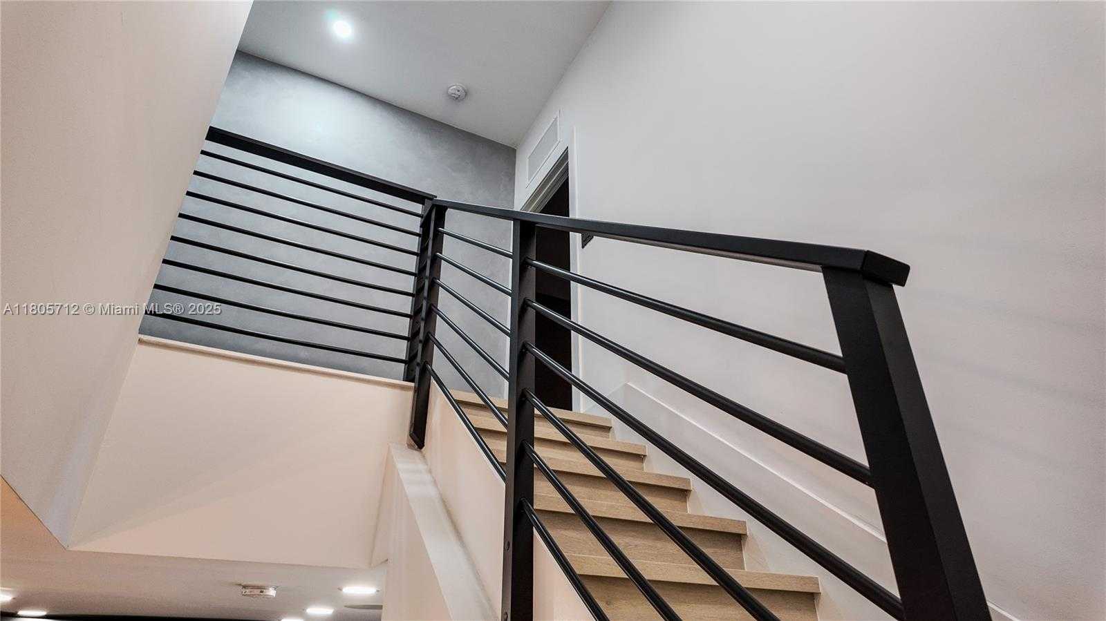 Small Image of 7221 NORTH WEST 103RD PATH, Doral Number 18