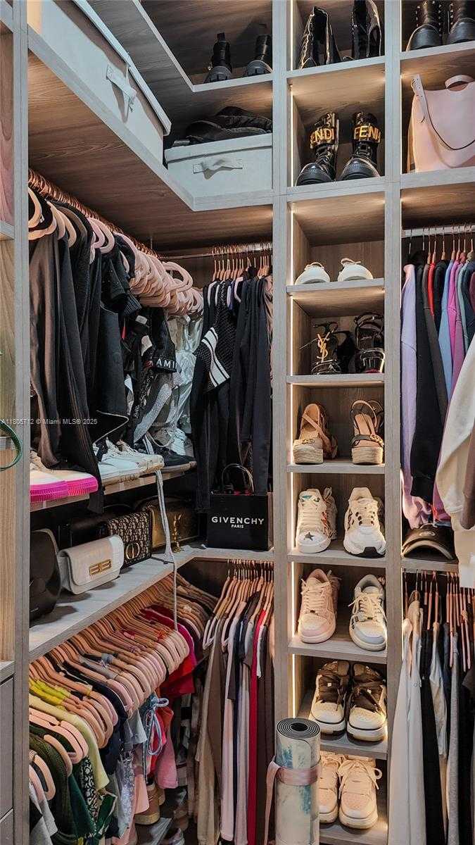 Small Image of 7221 NORTH WEST 103RD PATH, Doral Number 25