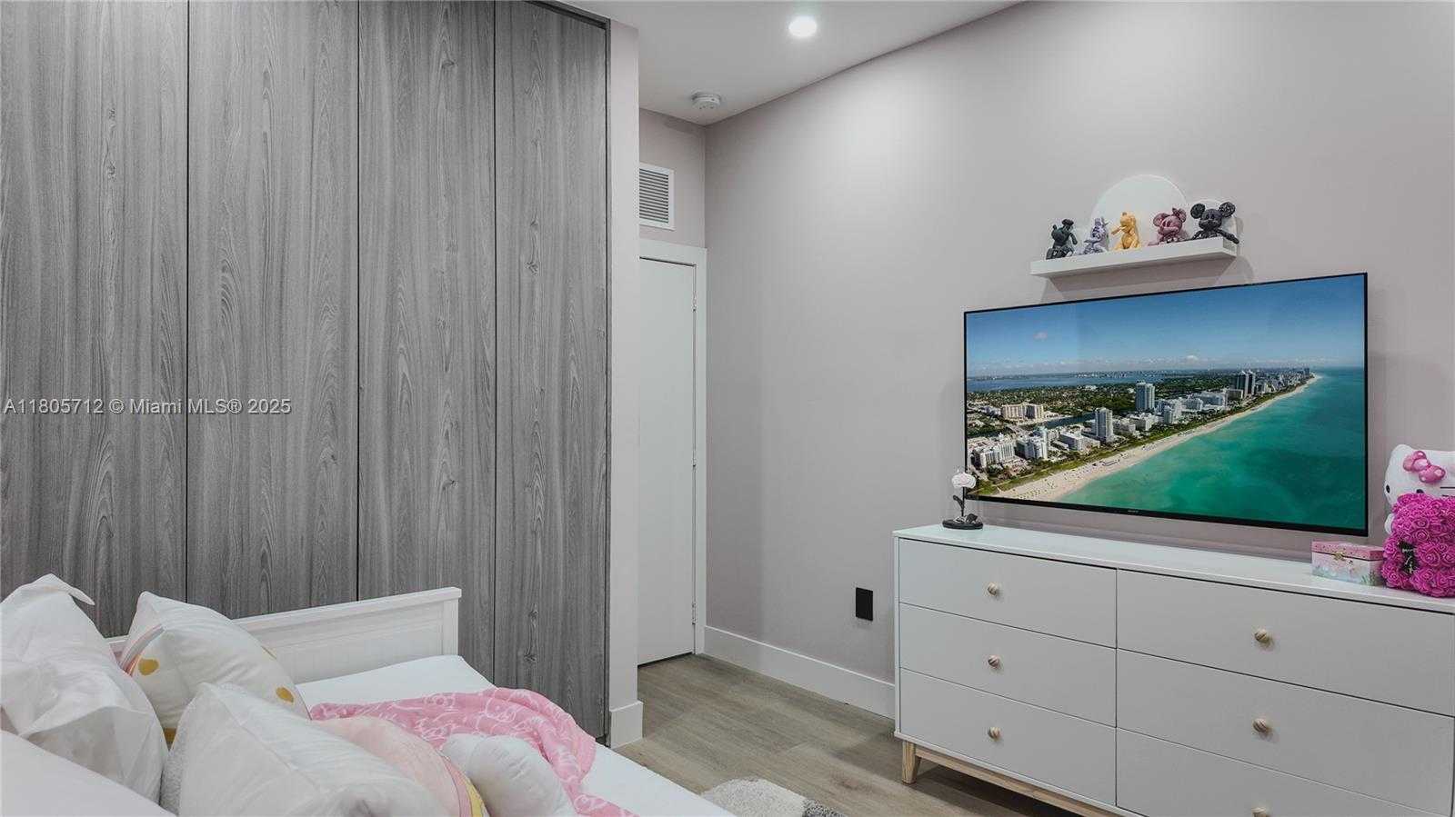 Small Image of 7221 NORTH WEST 103RD PATH, Doral Number 40