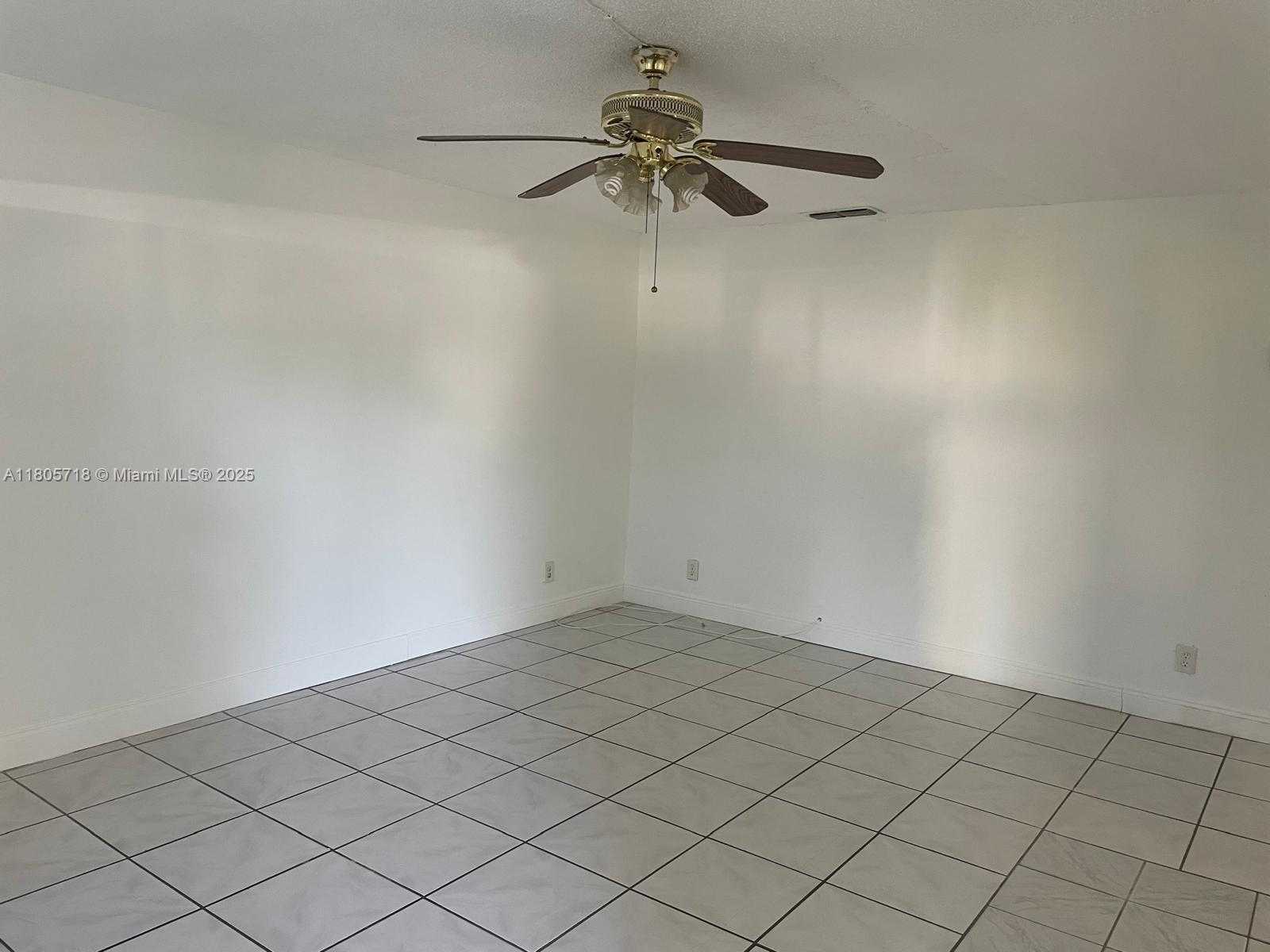 Small Image of 810 SOUTH WEST 73RD AVE #9, North Lauderdale Number 16