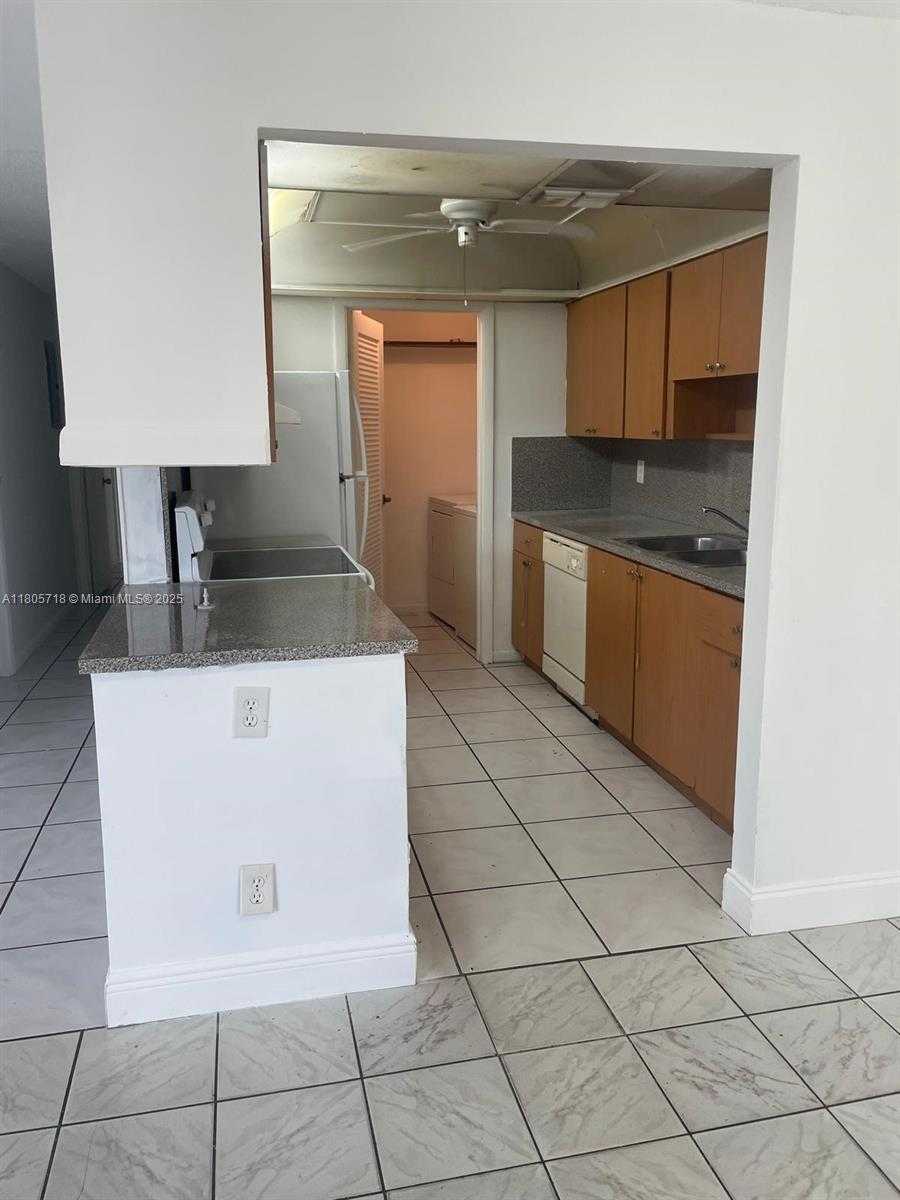 Small Image of 810 SOUTH WEST 73RD AVE #9, North Lauderdale Number 17