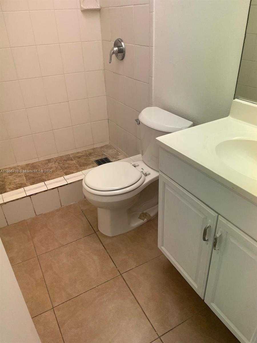 Small Image of 810 SOUTH WEST 73RD AVE #9, North Lauderdale Number 2