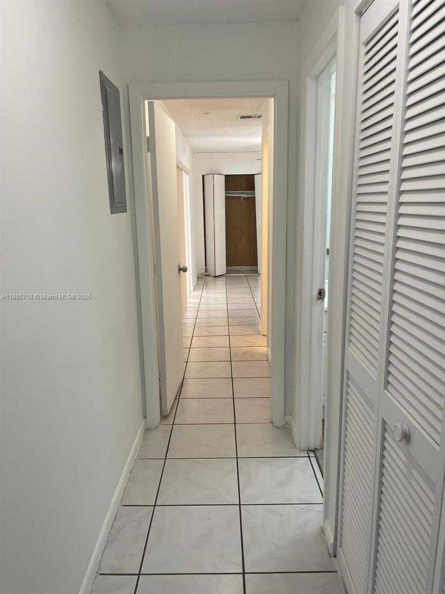 Small Image of 810 SOUTH WEST 73RD AVE #9, North Lauderdale Number 9