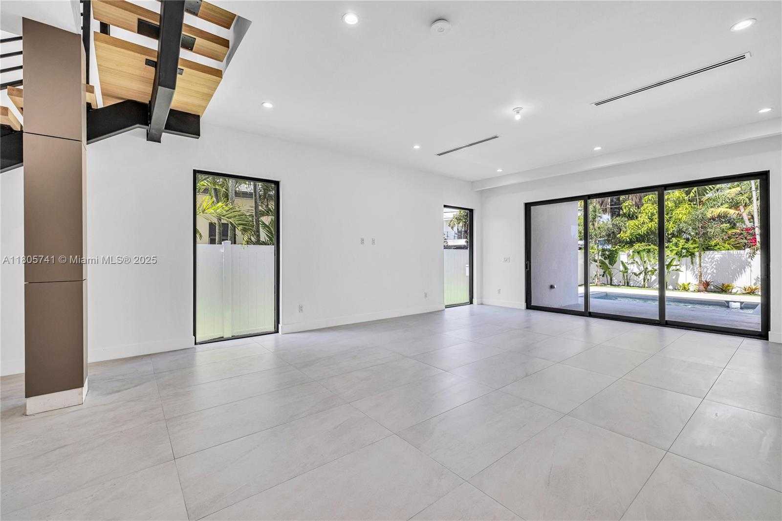 Small Image of 1233 NORTH EAST 12TH AVE #B, Fort Lauderdale Number 15
