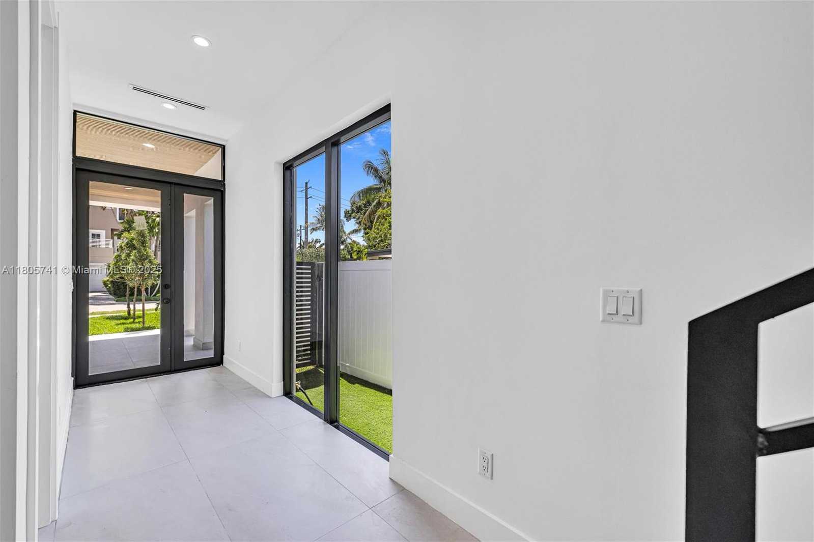 Small Image of 1233 NORTH EAST 12TH AVE #B, Fort Lauderdale Number 24