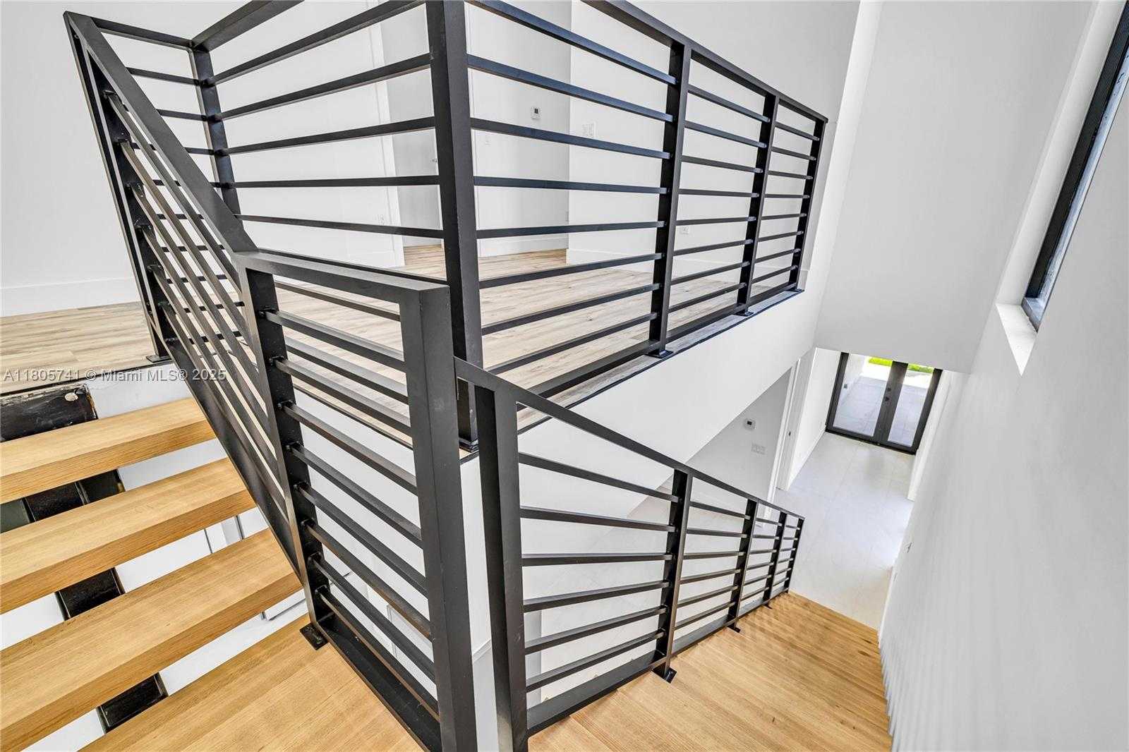 Small Image of 1233 NORTH EAST 12TH AVE #B, Fort Lauderdale Number 26