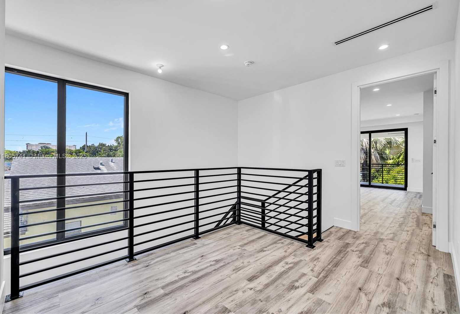 Small Image of 1233 NORTH EAST 12TH AVE #B, Fort Lauderdale Number 28