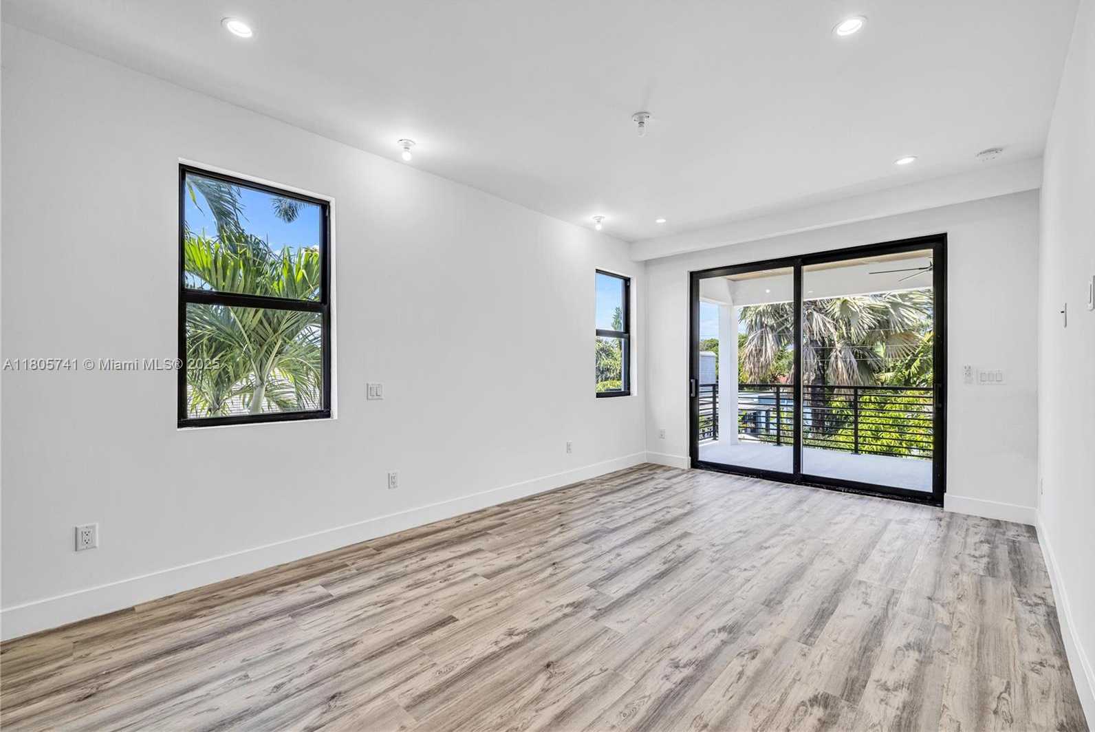 Small Image of 1233 NORTH EAST 12TH AVE #B, Fort Lauderdale Number 29