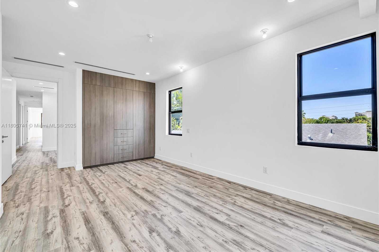 Small Image of 1233 NORTH EAST 12TH AVE #B, Fort Lauderdale Number 32