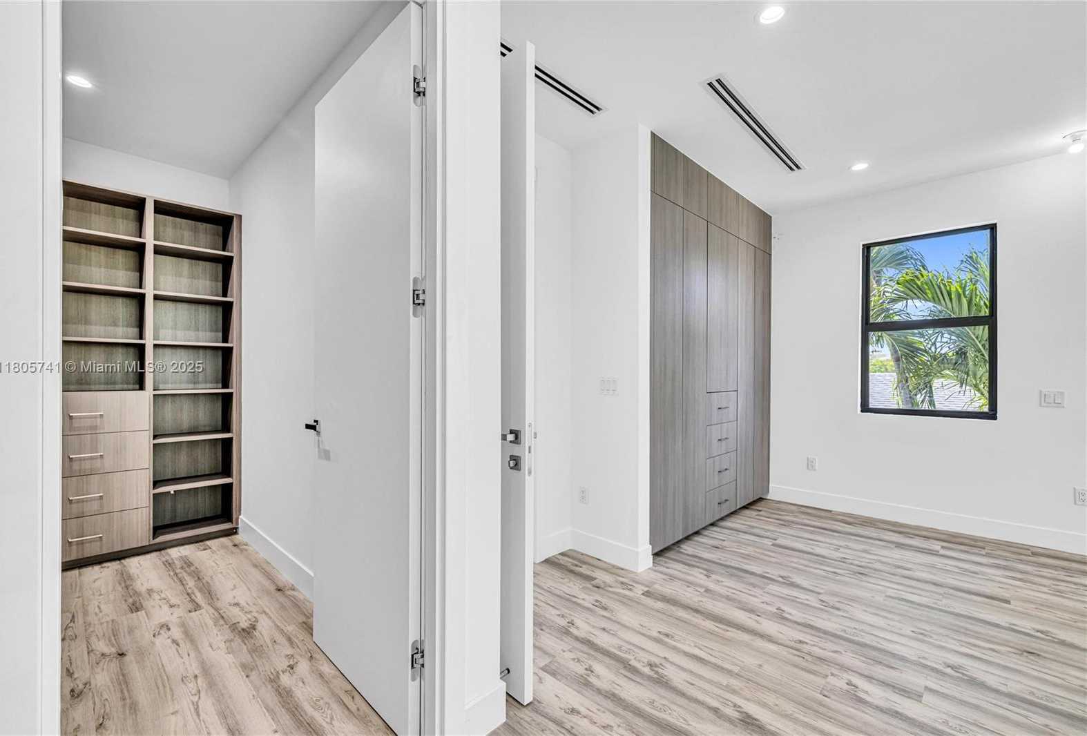 Small Image of 1233 NORTH EAST 12TH AVE #B, Fort Lauderdale Number 40