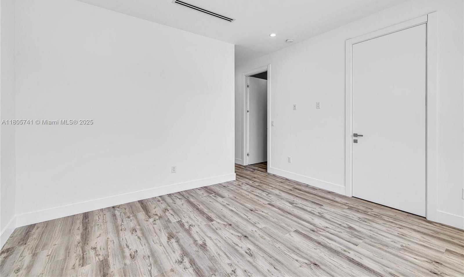 Small Image of 1233 NORTH EAST 12TH AVE #B, Fort Lauderdale Number 44