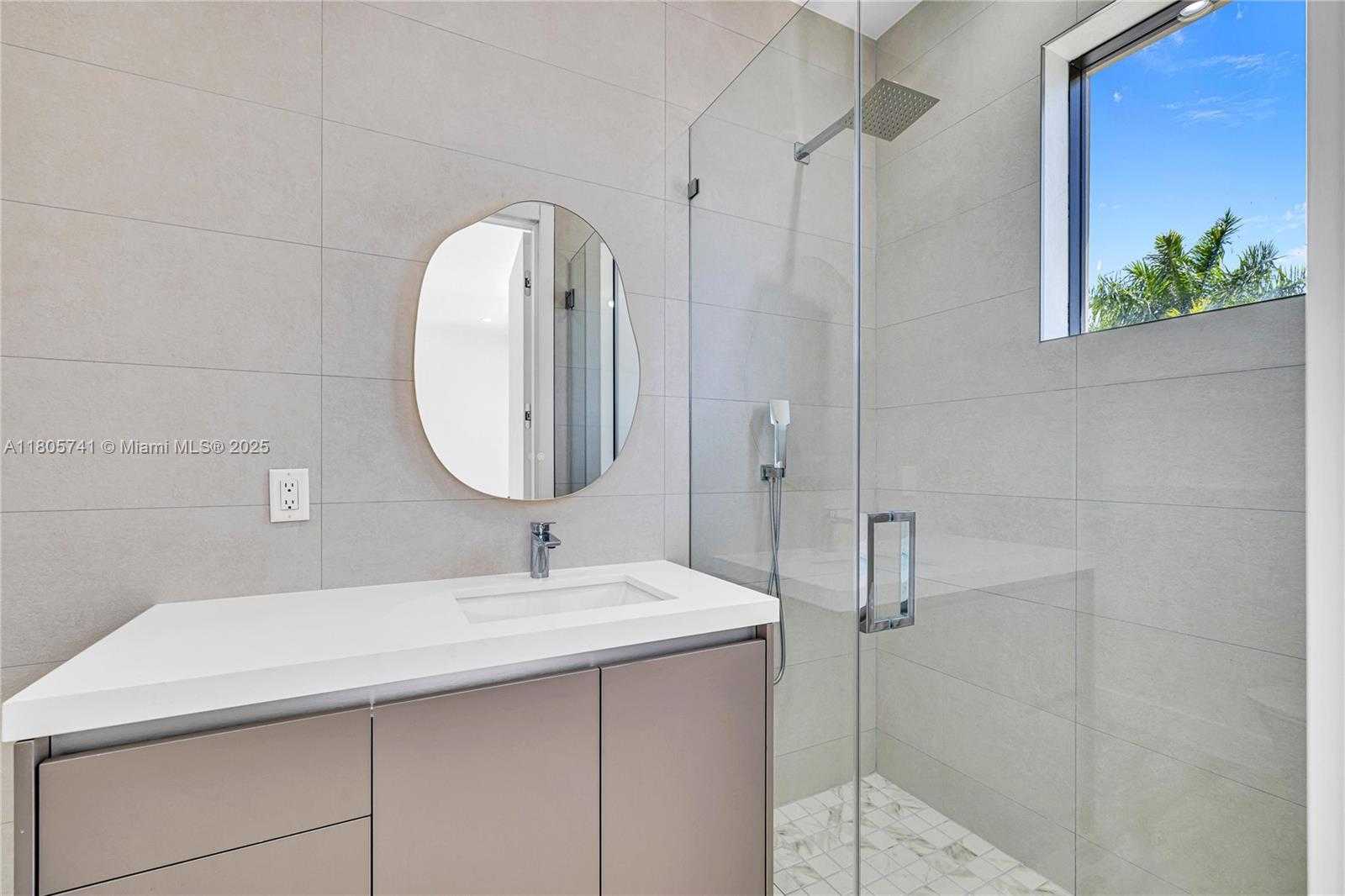 Small Image of 1233 NORTH EAST 12TH AVE #B, Fort Lauderdale Number 45