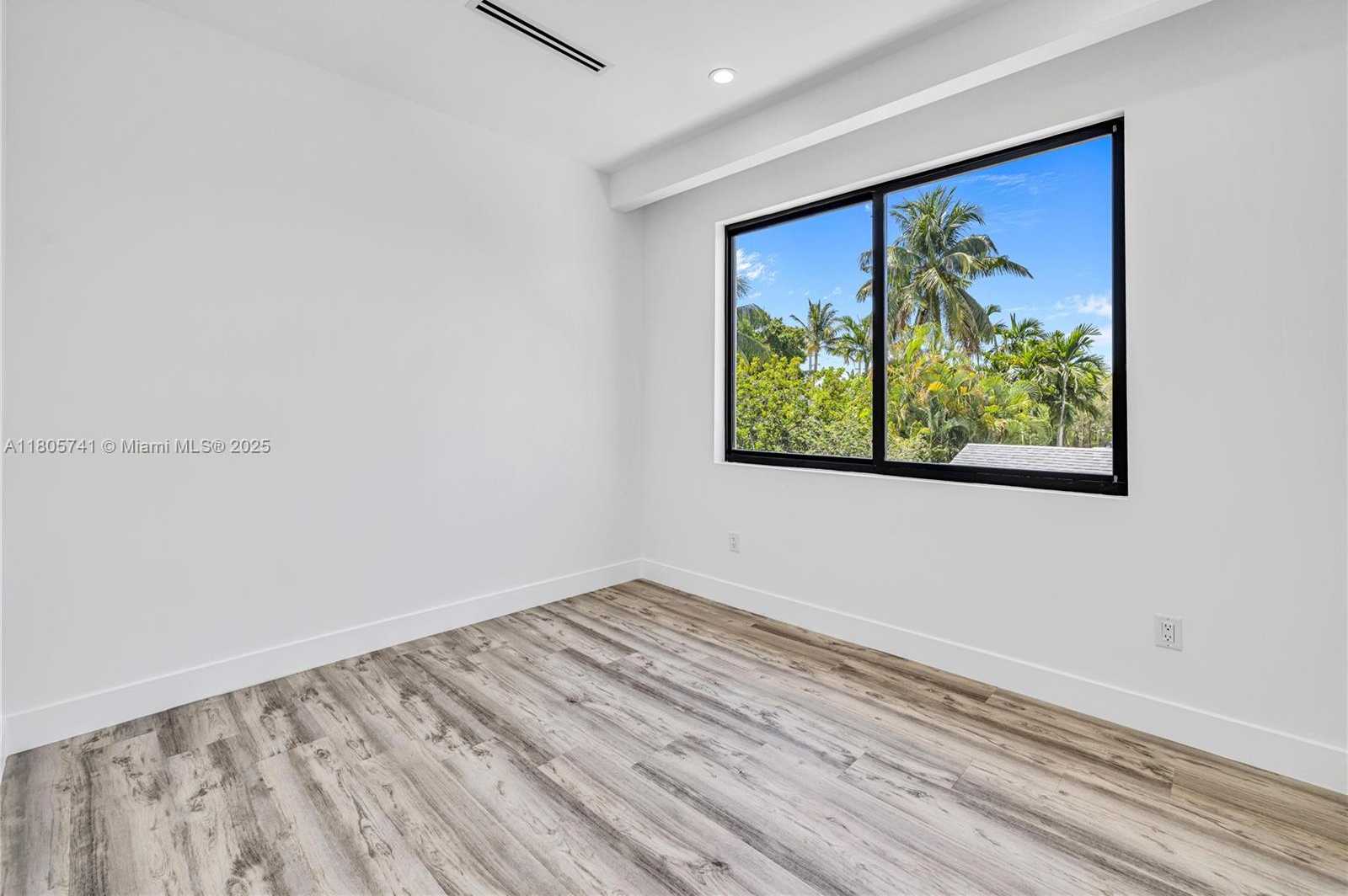 Small Image of 1233 NORTH EAST 12TH AVE #B, Fort Lauderdale Number 47