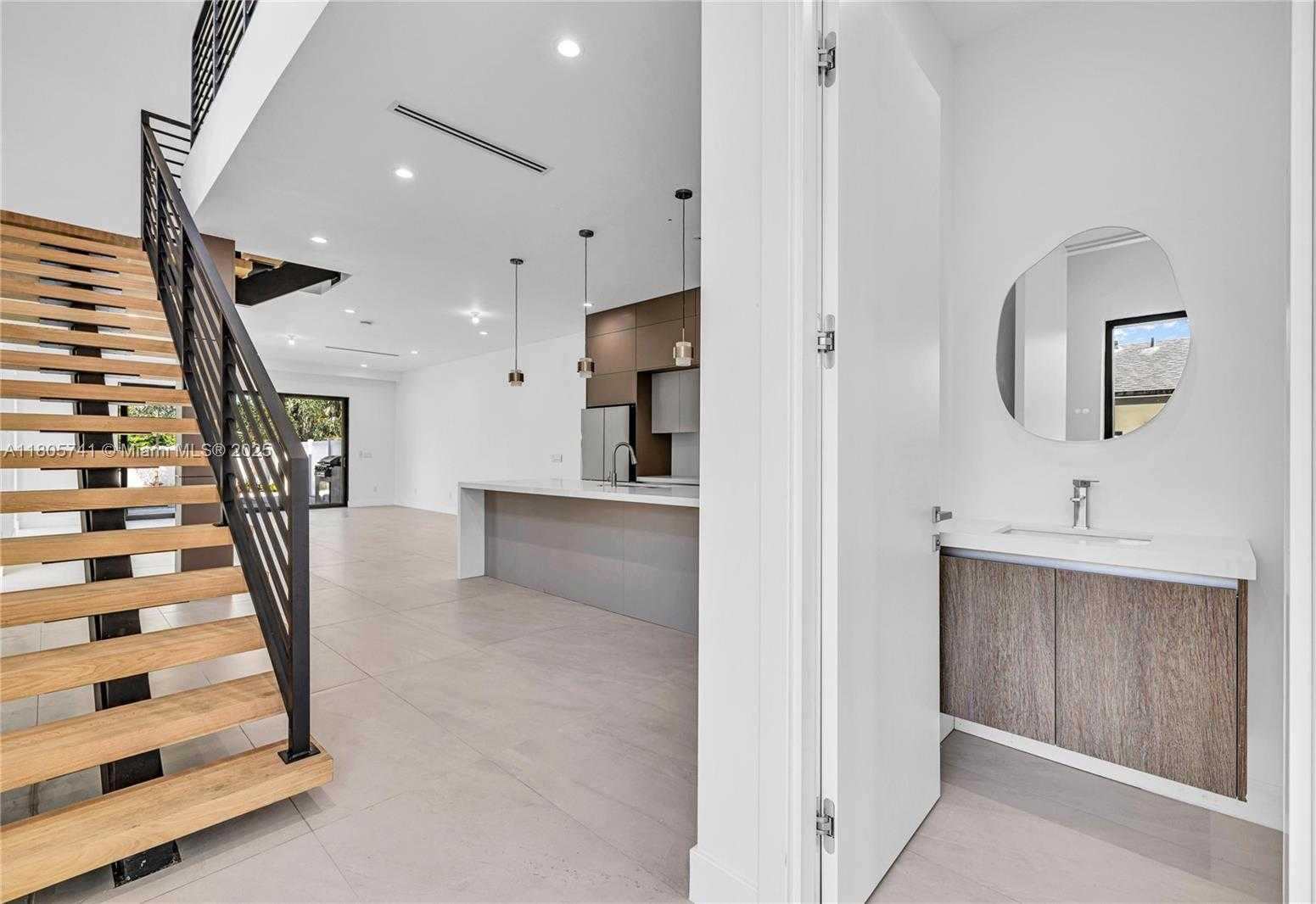 Small Image of 1233 NORTH EAST 12TH AVE #B, Fort Lauderdale Number 7
