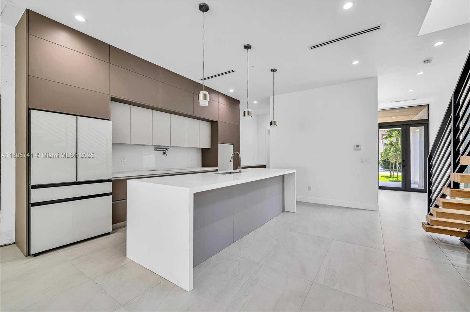 Small Image of 1233 NORTH EAST 12TH AVE #B, Fort Lauderdale Number 9