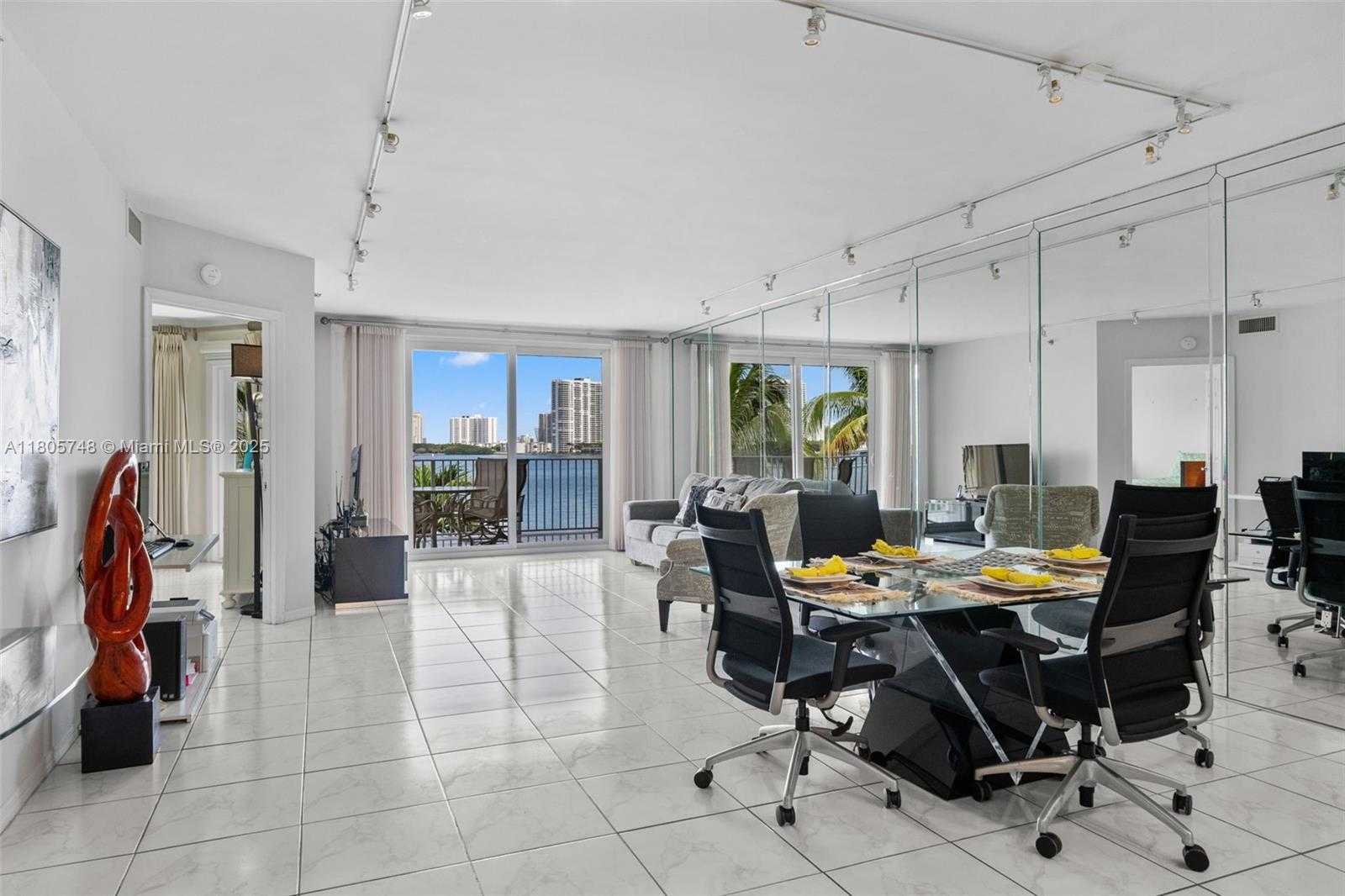 Small Image of 18260 NORTH BAY RD #316, Sunny Isles Beach Number 10