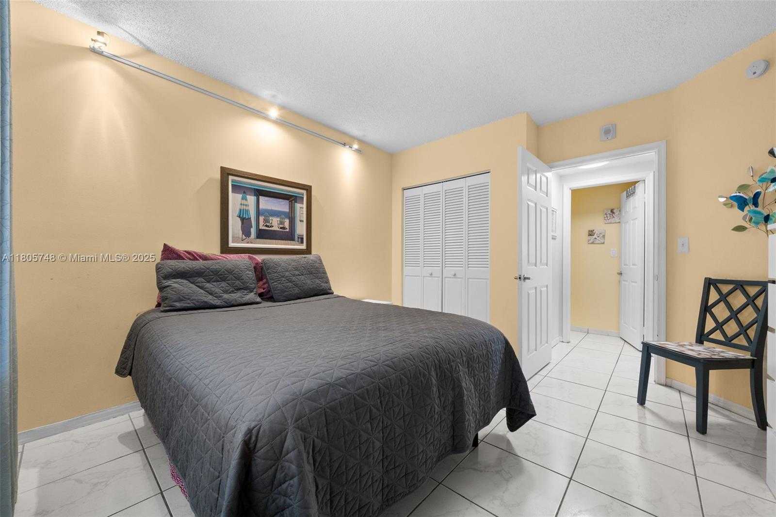 Small Image of 18260 NORTH BAY RD #316, Sunny Isles Beach Number 21