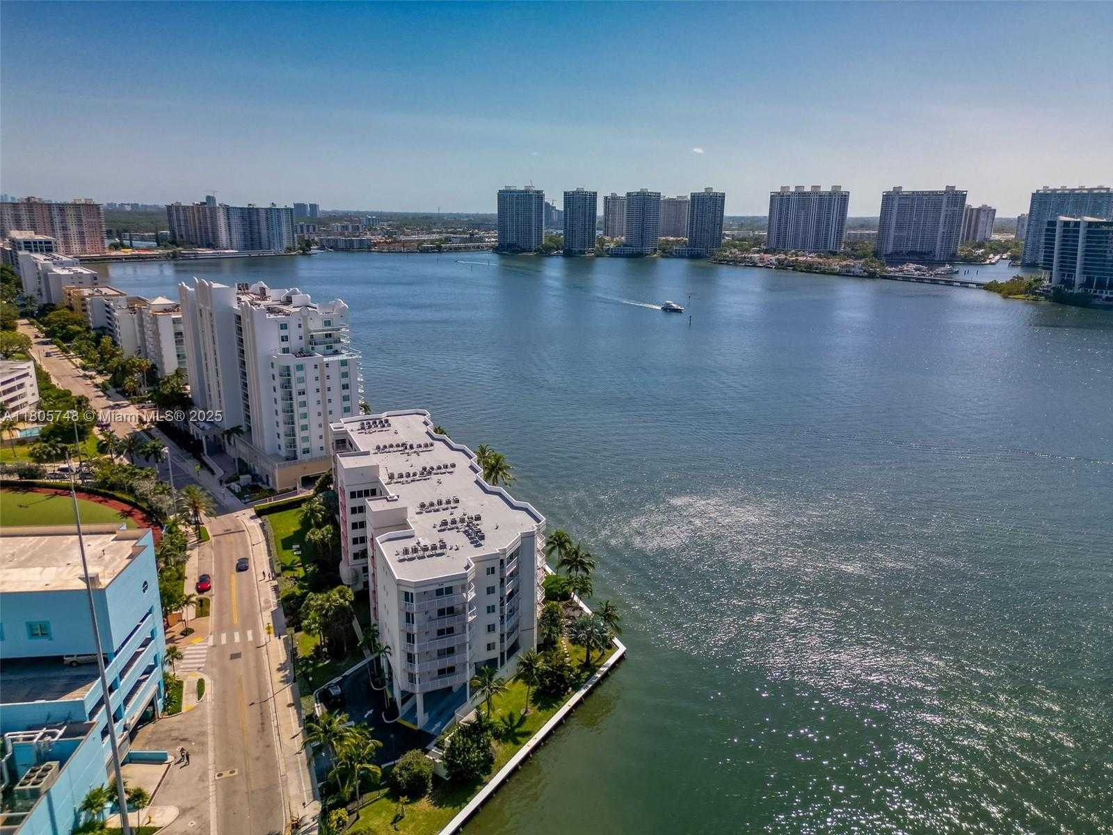 Small Image of 18260 NORTH BAY RD #316, Sunny Isles Beach Number 33