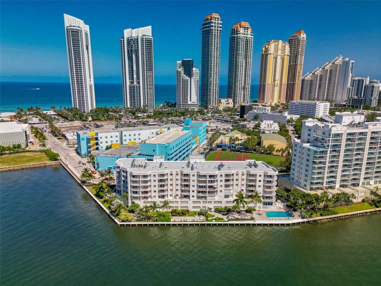 Small Image of 18260 NORTH BAY RD #316, Sunny Isles Beach Number 37