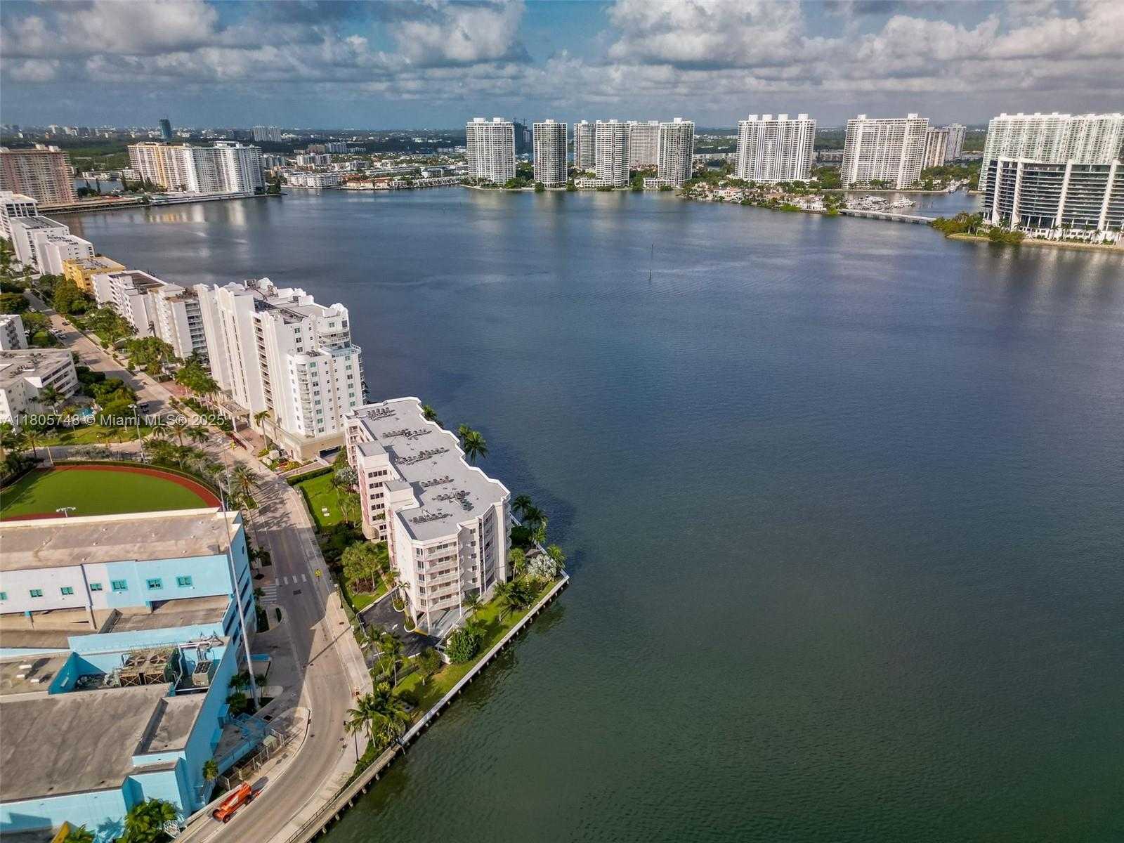 Small Image of 18260 NORTH BAY RD #316, Sunny Isles Beach Number 44