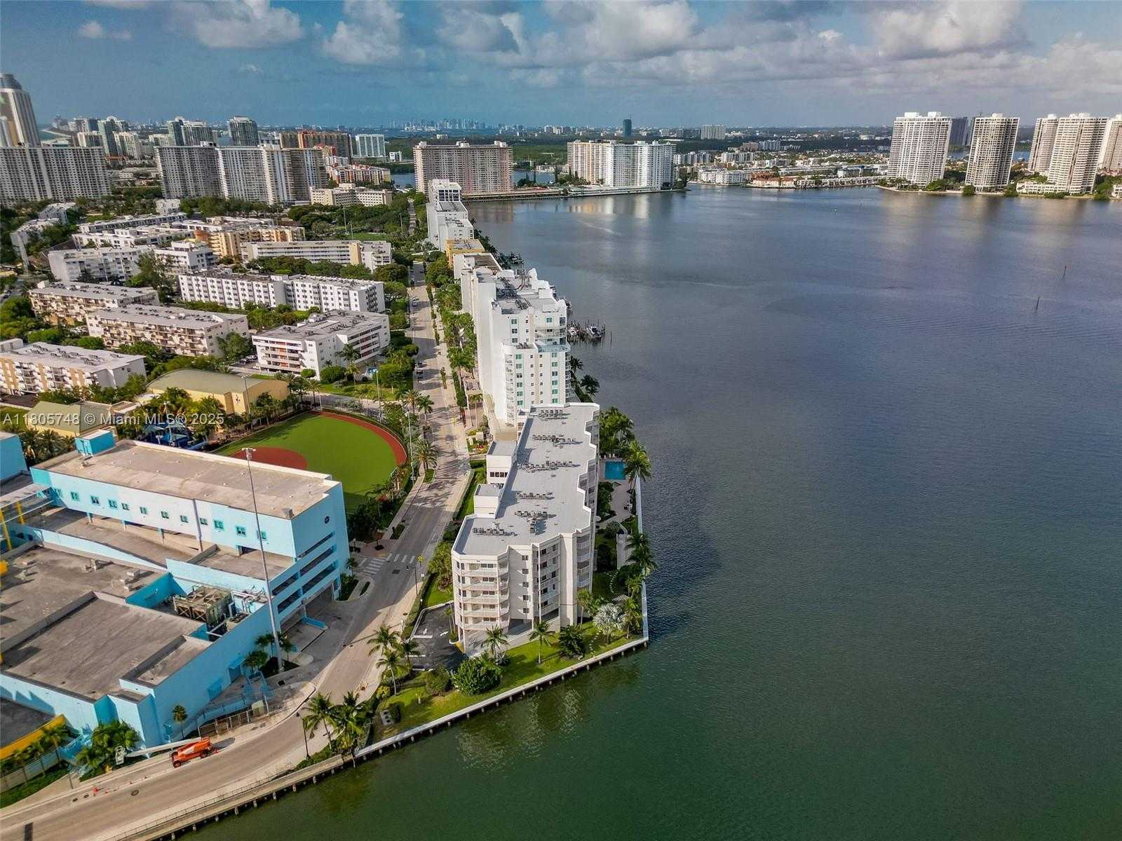 Small Image of 18260 NORTH BAY RD #316, Sunny Isles Beach Number 45