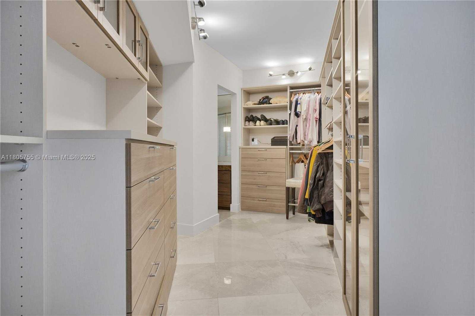 Small Image of 5660 COLLINS AVE #15B, Miami Beach Number 11