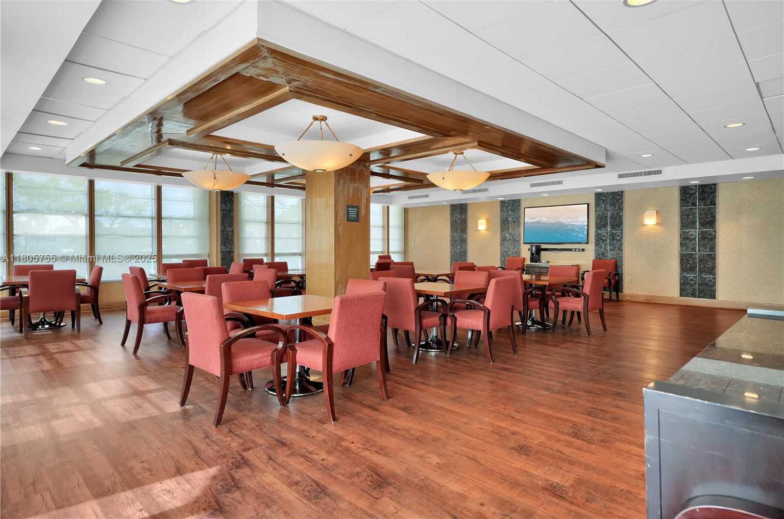 Small Image of 5660 COLLINS AVE #15B, Miami Beach Number 17