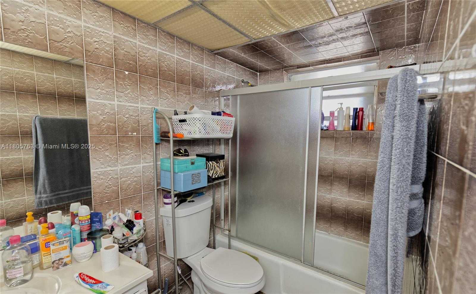 Small Image of 1750 WEST 46TH ST #503, Hialeah Number 14