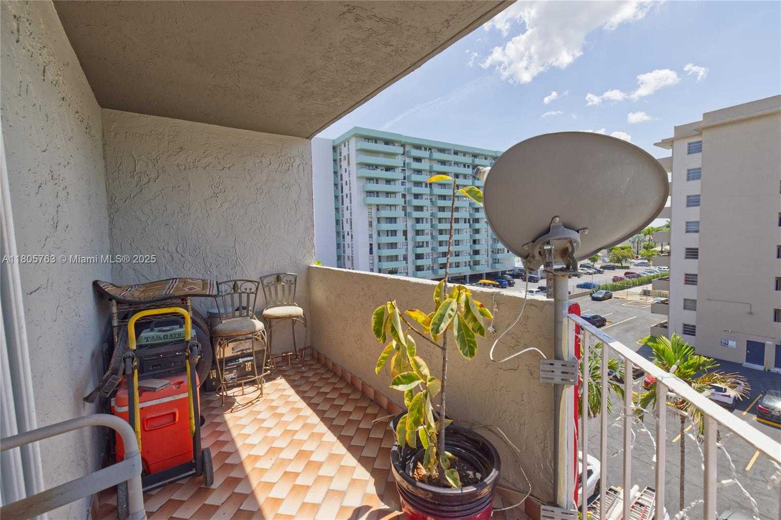 Small Image of 1750 WEST 46TH ST #503, Hialeah Number 20