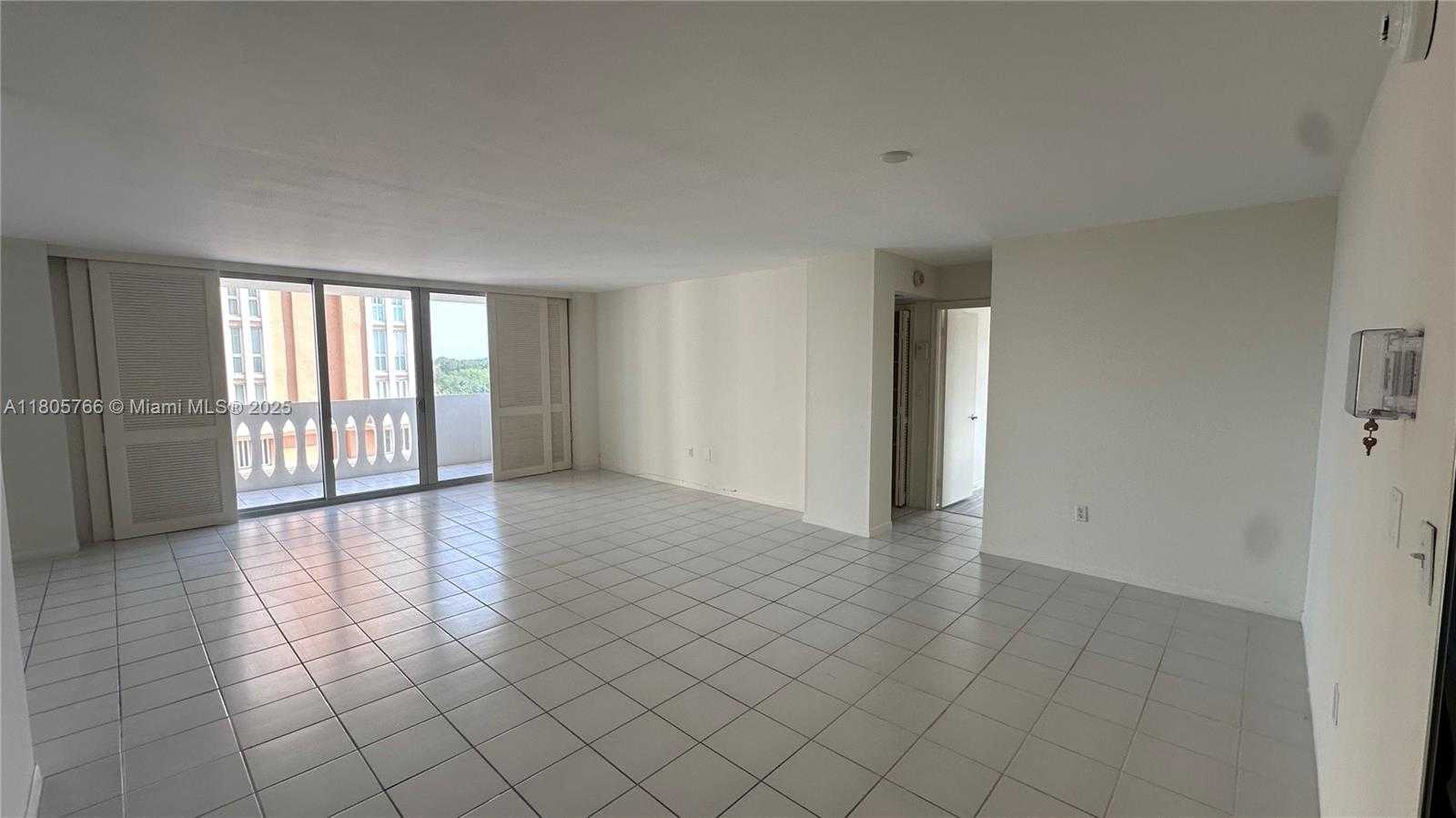Small Image of 625 BILTMORE WAY #707, Coral Gables Number 11